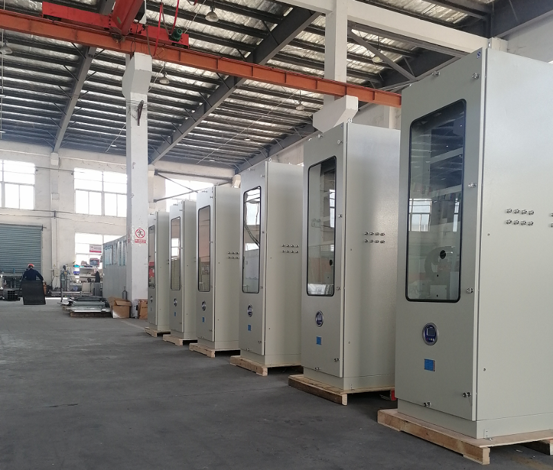 化工廠選擇質(zhì)量好的防爆正壓柜需要注意什么